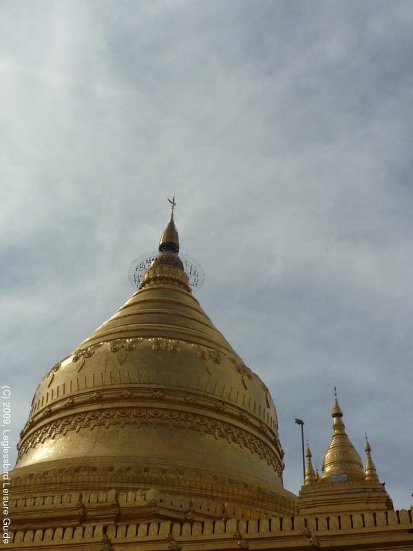 Shwezigon Paya09